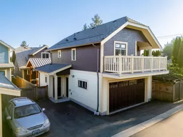 Outdoor Kitchen Photo of 903 Walls Avenue, Coquitlam, BC