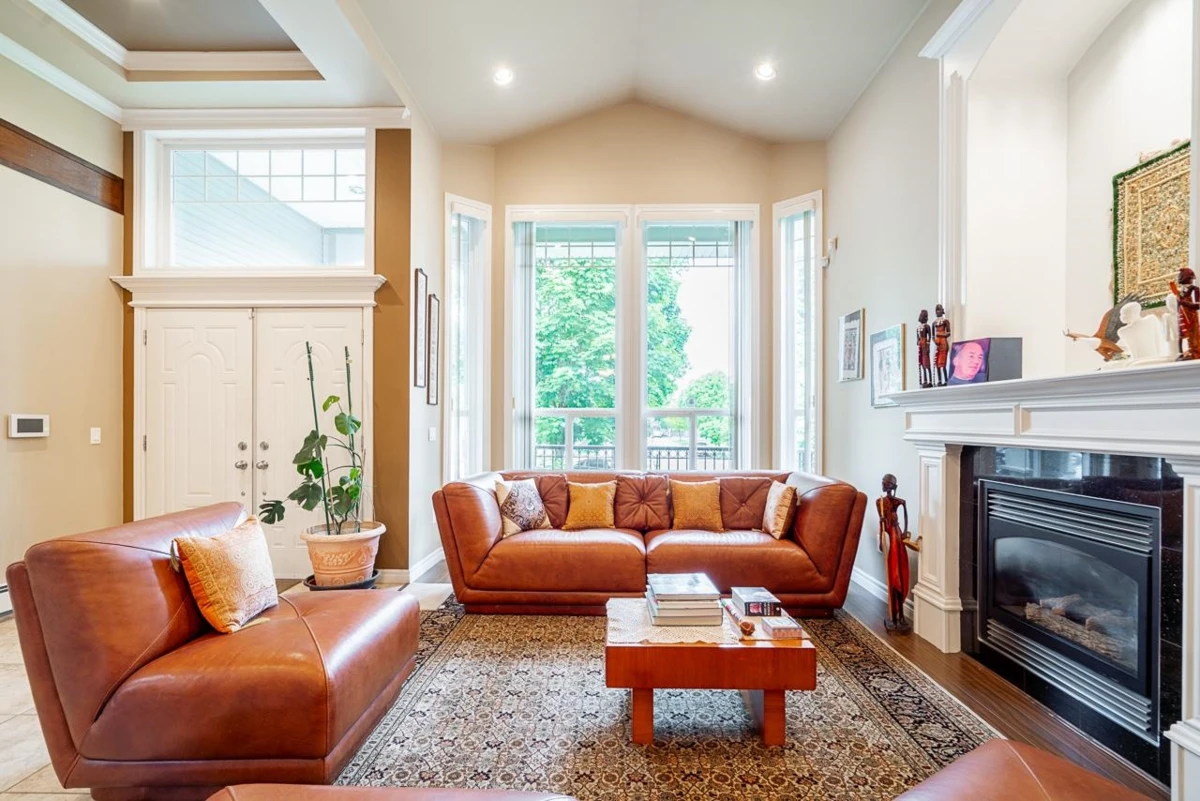 Dining Area Photo of 15128 68a Avenue, Surrey, BC