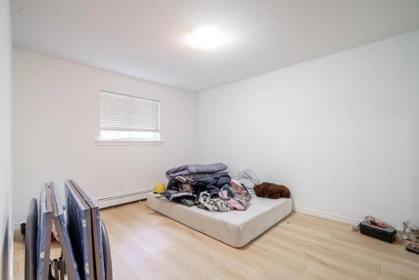 Garden / Landscaping Photo of 15128 68a Avenue, Surrey, BC