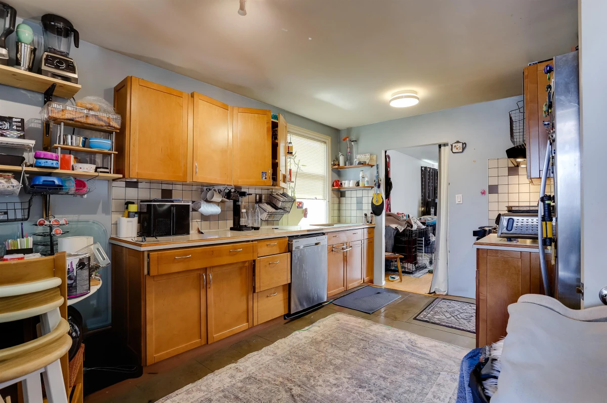 Family Room Photo of 936 Nanaimo Street, Vancouver, BC