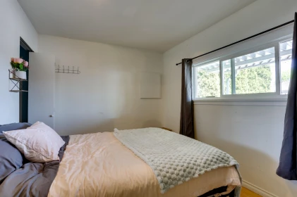 Basement Recreation Room Photo of 936 Nanaimo Street, Vancouver, BC