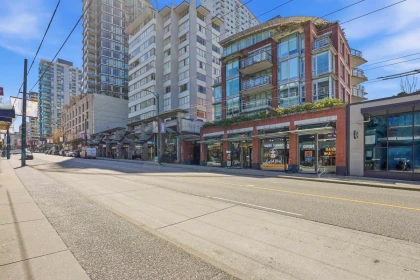 Aerial View of 701 1762 Davie Street, Vancouver, BC