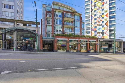 Outdoor Kitchen Photo of 701 1762 Davie Street, Vancouver, BC