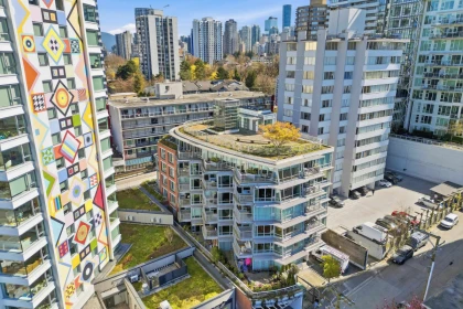 Staircase Photo of 701 1762 Davie Street, Vancouver, BC