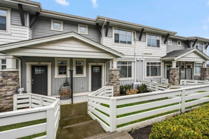 24 34230 Elmwood Drive, Abbotsford, BC, Abbotsford — Townhouse for sale