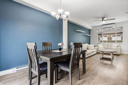 Kitchen Island Photo of 24 34230 Elmwood Drive, Abbotsford, BC