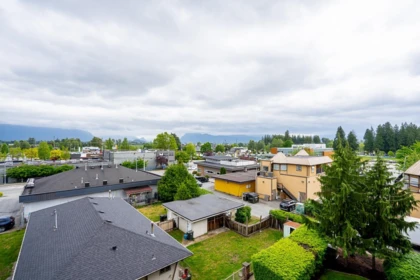 Backyard Photo of 402 12464 191b Street, Pitt Meadows, BC