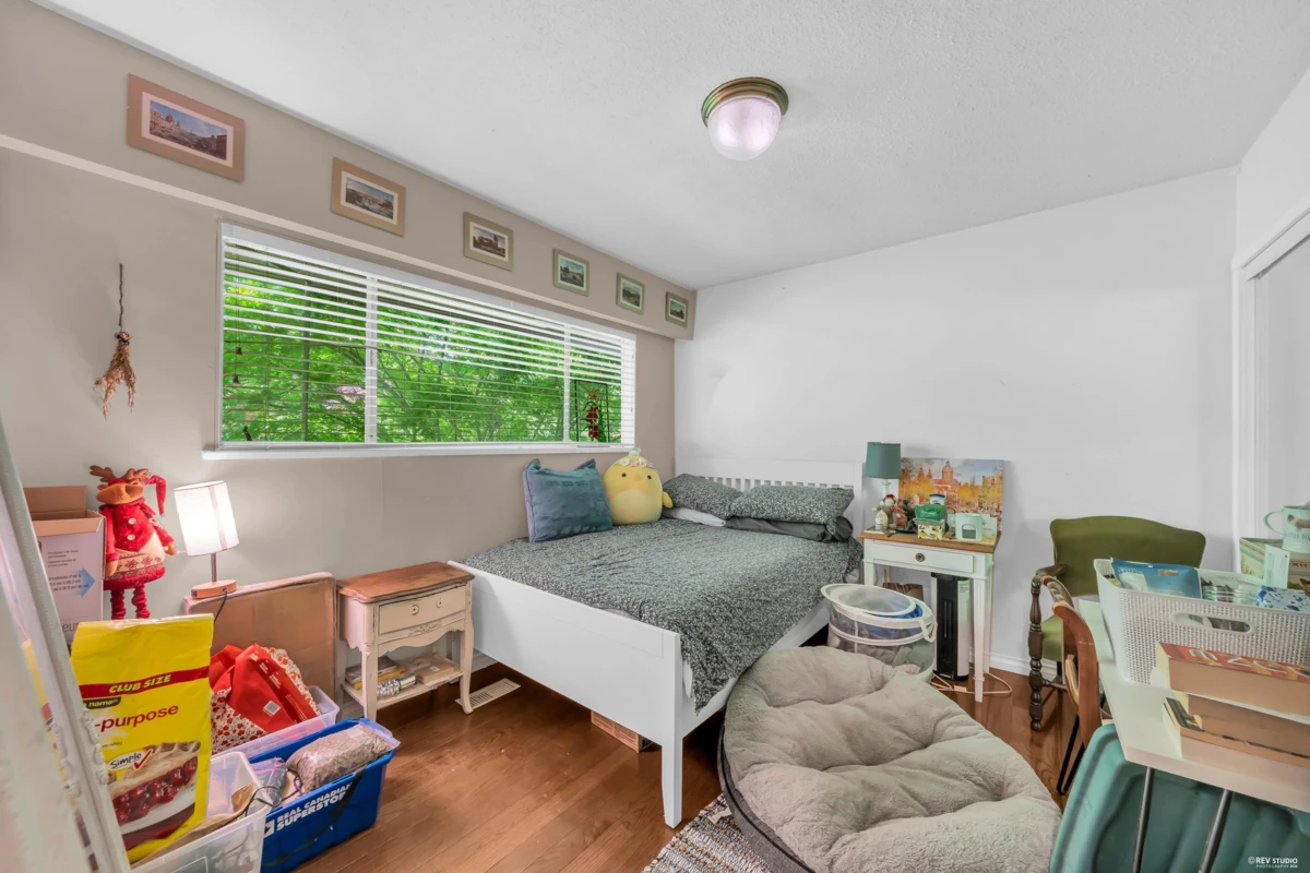 Living Room Photo of 959 Caithness Crescent, Port Moody, BC