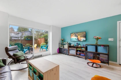 Breakfast Nook Photo of 988 Howie Avenue, Coquitlam, BC
