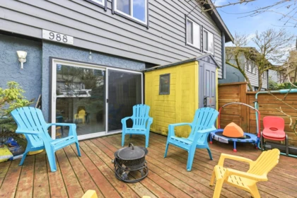 Hot Tub / Spa Photo of 988 Howie Avenue, Coquitlam, BC