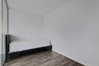 Bedroom 3 Photo of 303 458 E 44th Avenue, Vancouver, BC