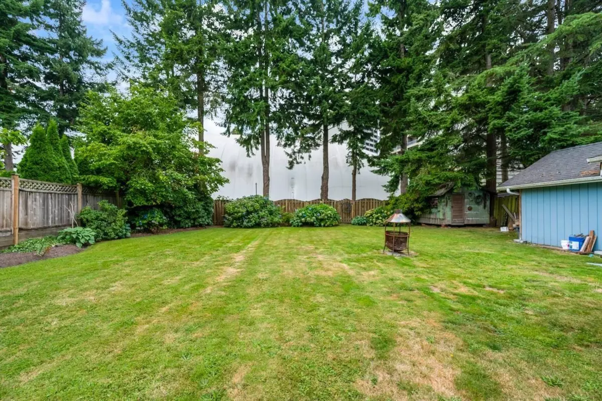 Living Room Photo of 10320 Caithcart Road, Richmond, BC