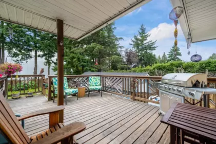 Kitchen Photo of 10320 Caithcart Road, Richmond, BC
