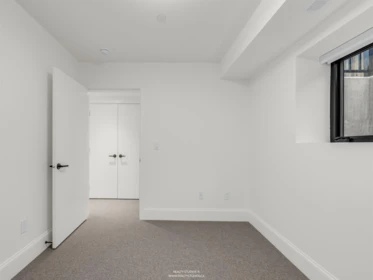 Hot Tub / Spa Photo of 2 4088 Maple Crescent, Vancouver, BC