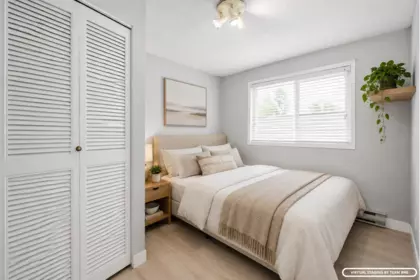 Hallway Photo of 13450 65a Avenue, Surrey, BC