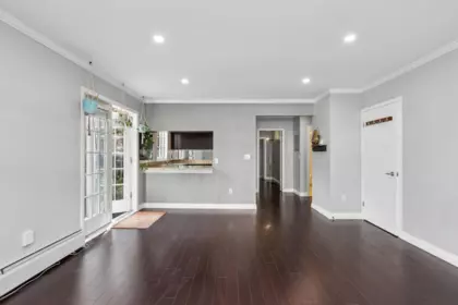 Kitchen Island Photo of 102 120 W 17th Street, North Vancouver, BC