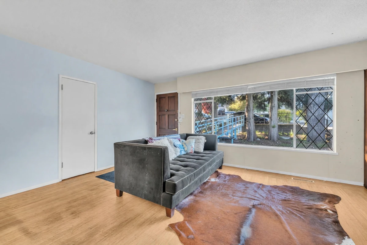 Living Room Photo of 1144 Rochester Avenue, Coquitlam, BC
