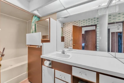 Powder Room Photo of 1144 Rochester Avenue, Coquitlam, BC