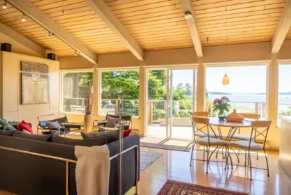 Breakfast Nook Photo of 2659 Schooner Way, Pender Island, BC
