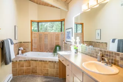 Loft / Bonus Room Photo of 2659 Schooner Way, Pender Island, BC