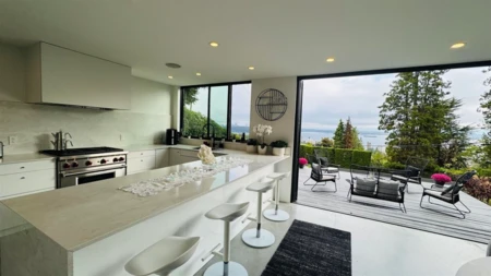 Breakfast Nook Photo of 2234 Palmerston Avenue, West Vancouver, BC