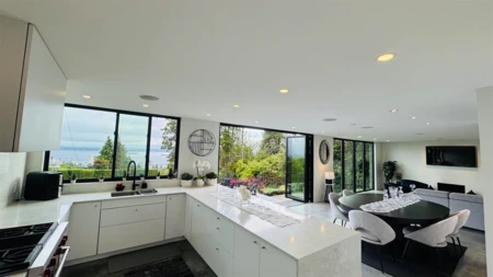 Kitchen Island Photo of 2234 Palmerston Avenue, West Vancouver, BC
