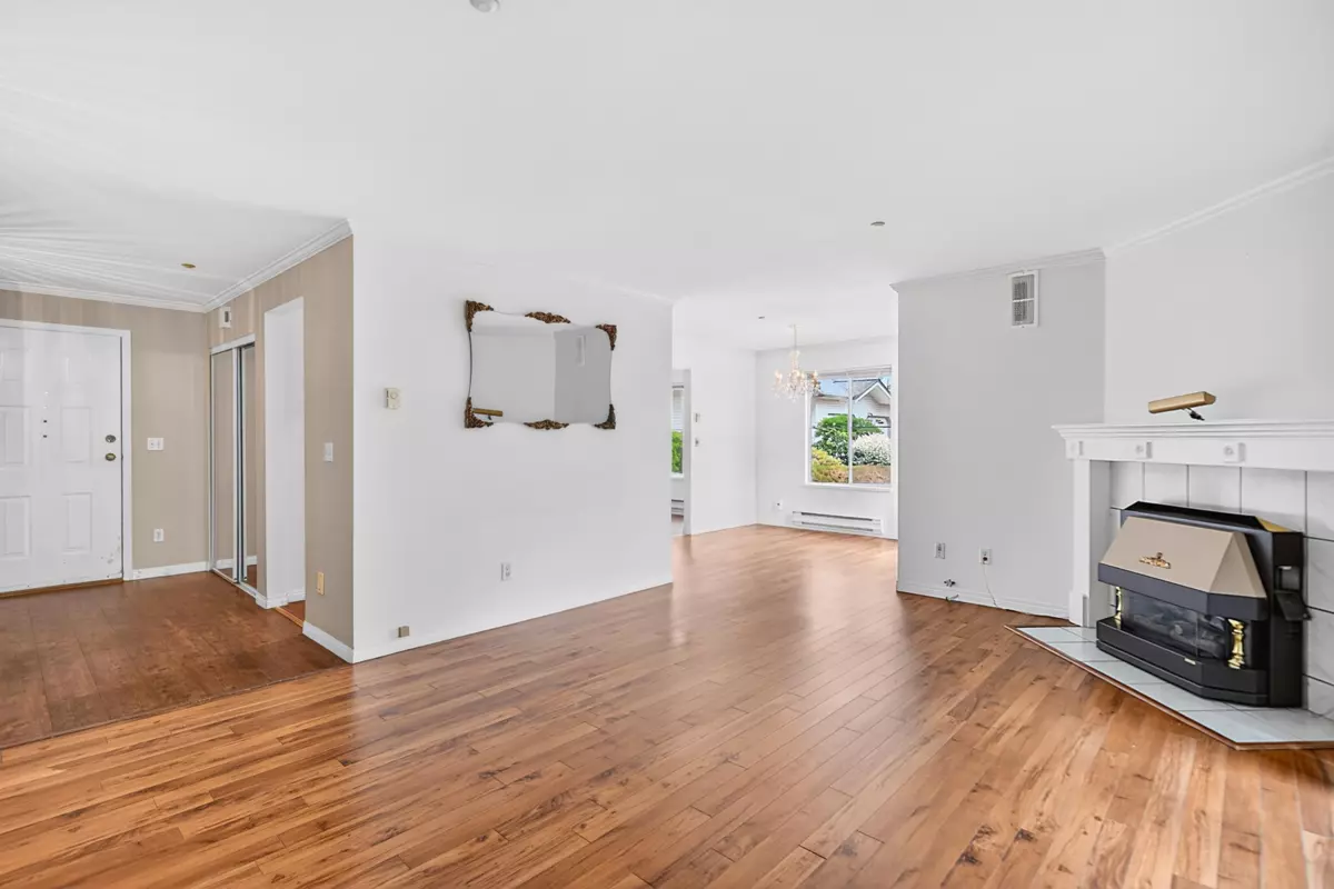 Dining Area Photo of 31 19060 Ford Road, Pitt Meadows, BC