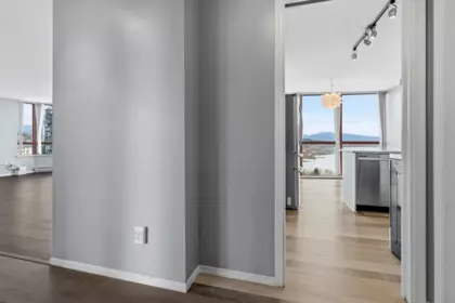 Hallway Photo of 901 38 Leopold Place, New Westminster, BC