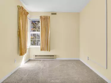Bedroom 3 Photo of 204 876 W 16th Avenue, Vancouver, BC
