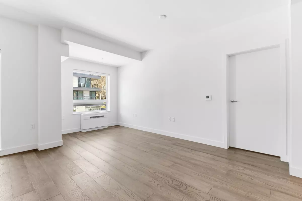 Living Room Photo of 202 3590 W 39th Avenue, Vancouver, BC