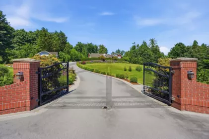 Hot Tub / Spa Photo of 30935 Harris Road, Abbotsford, BC