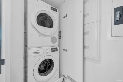 Guest Bathroom Photo of 3312 1289 Hornby Street, Vancouver, BC