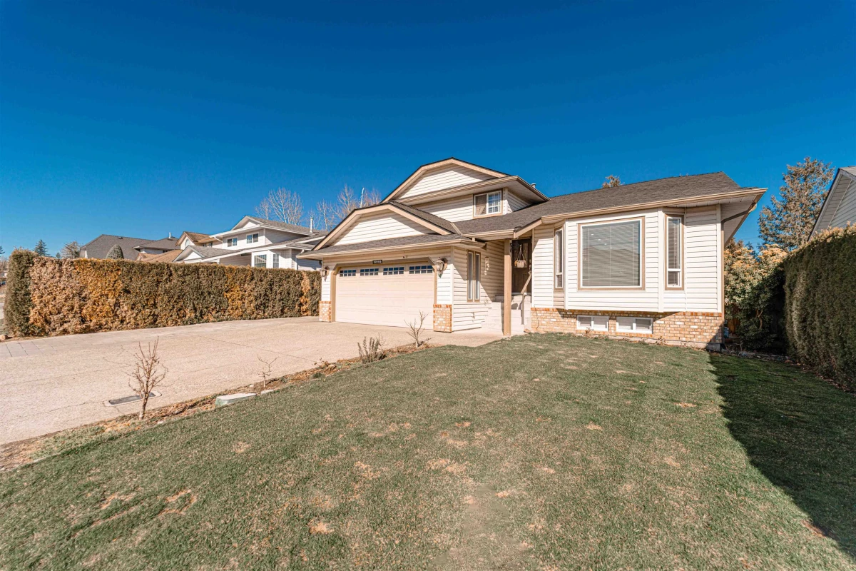 Family Room Photo of 32155 Clinton Avenue, Abbotsford, BC