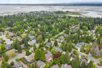 Community Amenities Photo (Clubhouse) of 2566 126th Street, Surrey, BC