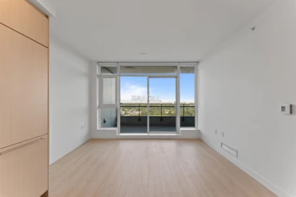 Kitchen Island Photo of 3012 13675 107a Avenue, Surrey, BC