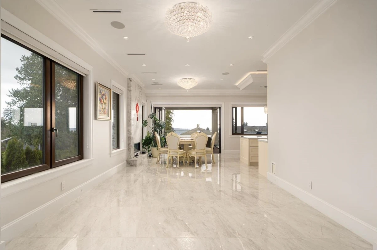 Dining Area Photo of 1410 Mathers Avenue, West Vancouver, BC