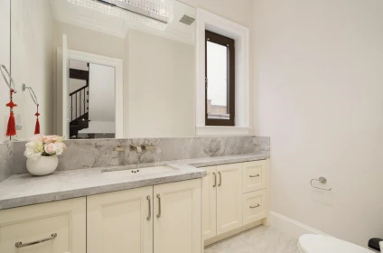 Mudroom Photo of 1410 Mathers Avenue, West Vancouver, BC