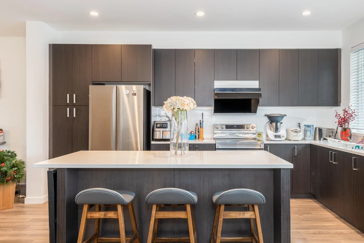 Dining Area Photo of 40 15489 99a Avenue, Surrey, BC