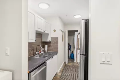 Walk-In Closet Photo of 323 15268 W 105 Ave Avenue, Surrey, BC