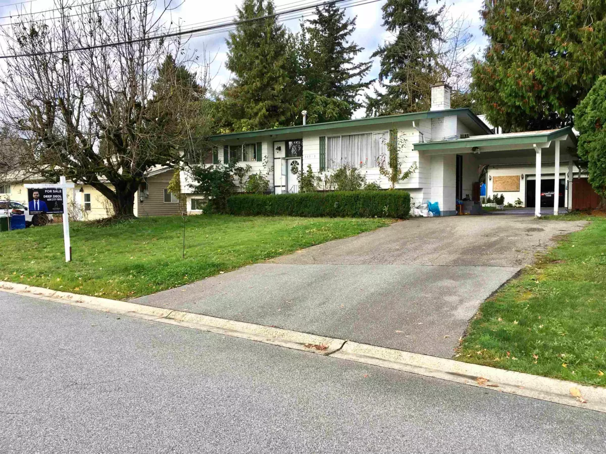Exterior Rear Photo of 33919 FERN STREET, Abbotsford BC V2S 1G4