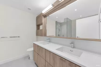 Kitchen Island Photo of 401 755 Harbourside Drive, North Vancouver, BC