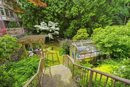 Swimming Pool Photo of 411 2059 Chesterfield Avenue, North Vancouver, BC