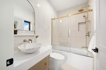 Hallway Photo of 2793 W 21st Avenue, Vancouver, BC