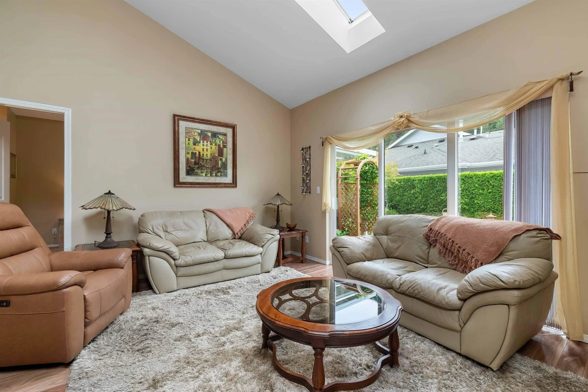 Living Room Photo of 38 730 Mccombs Drive, Harrison Hot Springs, BC