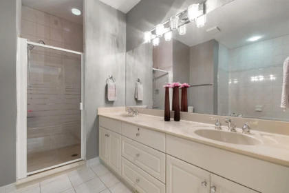 Mudroom Photo of 38 730 Mccombs Drive, Harrison Hot Springs, BC