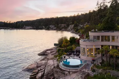 3912 Marine Drive, West Vancouver, BC, West Vancouver — Single Family Residence for sale