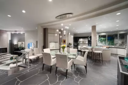Kitchen Island Photo of 3912 Marine Drive, West Vancouver, BC