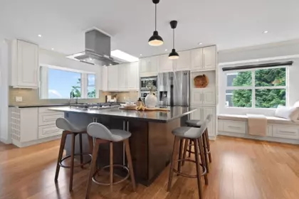 Kitchen Island Photo of 163 E St. James Road, North Vancouver, BC