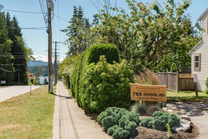 4 765 School Road, Gibsons, BC, Gibsons — Townhouse for sale