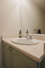 Laundry Room Photo of 4 765 School Road, Gibsons, BC